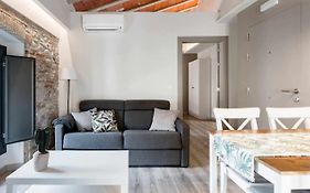 Revitalized Apartment In Historical Building