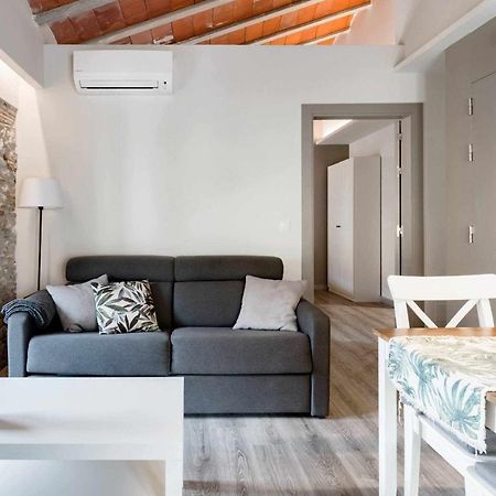 Revitalized Apartment In Historical Building Gerona Exterior foto