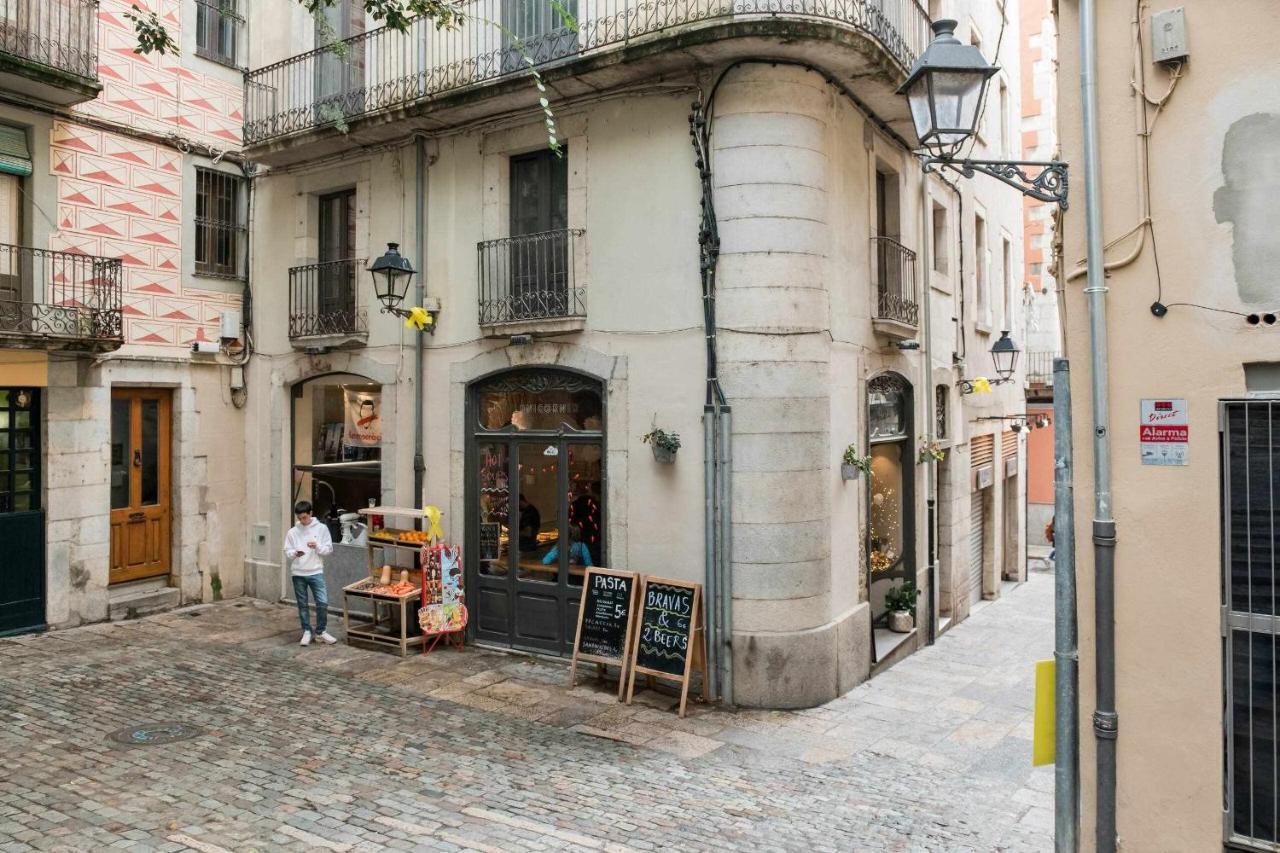 Revitalized Apartment In Historical Building Gerona Exterior foto
