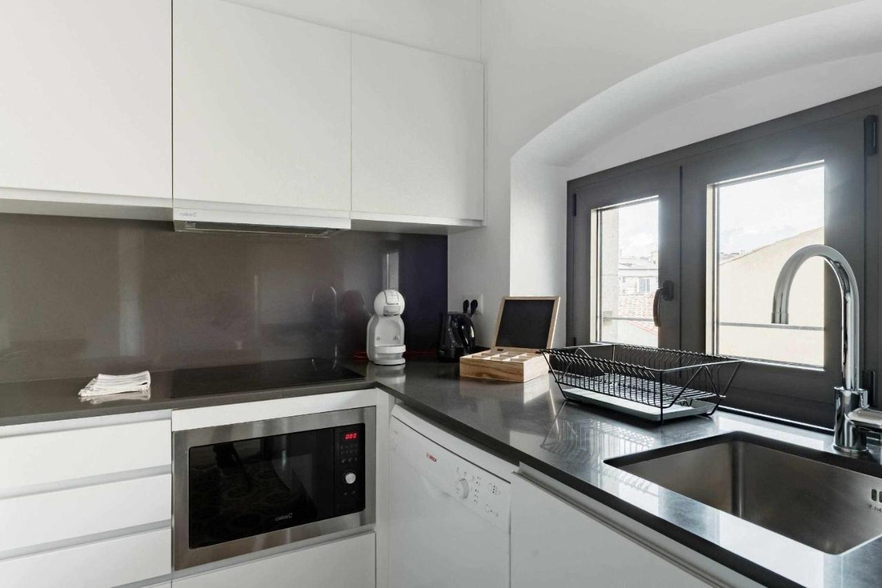 Revitalized Apartment In Historical Building Gerona Exterior foto