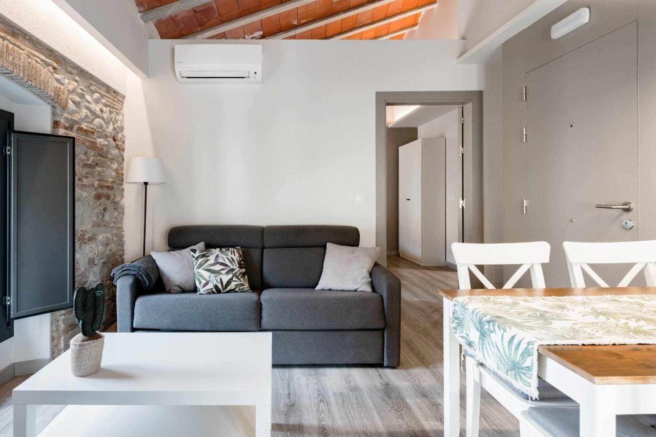 Revitalized Apartment In Historical Building Gerona Exterior foto