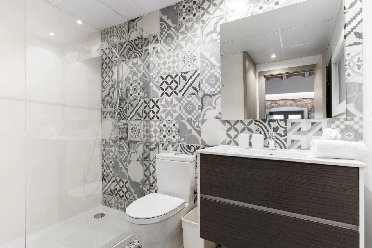 Revitalized Apartment In Historical Building Gerona Exterior foto